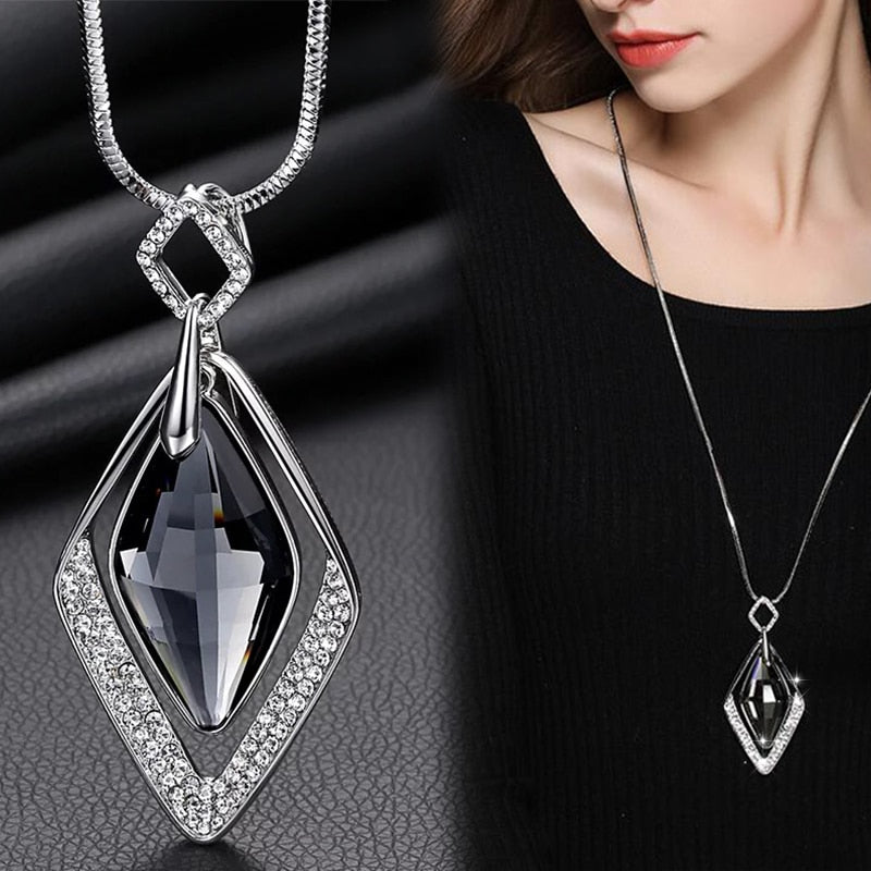 Elegant Necklaces & Pendants