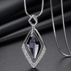 Elegant Necklaces & Pendants