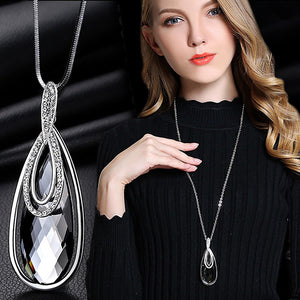 Elegant Necklaces & Pendants