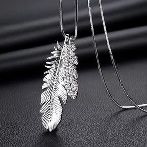 Elegant Necklaces & Pendants