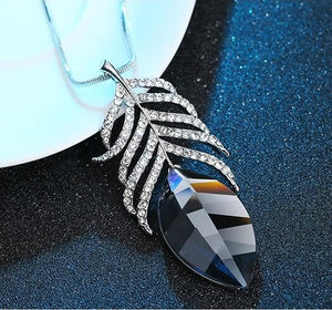 Elegant Necklaces & Pendants